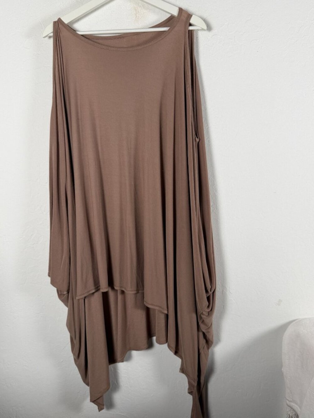 Shawl Dawls Women Draped Asymmetric Cold Shoulder Tunic Top OS Taupe Avant Garde